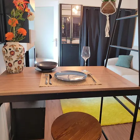 Cosy 21m2 Renove 75019 Lägenhet Paris